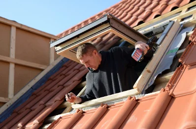 Pose de fenêtres de toit Velux à Solterre